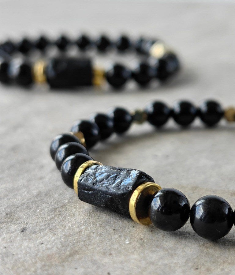 bransoletki z turmalinu